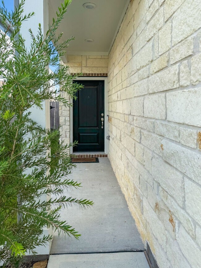 Building Photo - 31922 Abington Vlg Wy