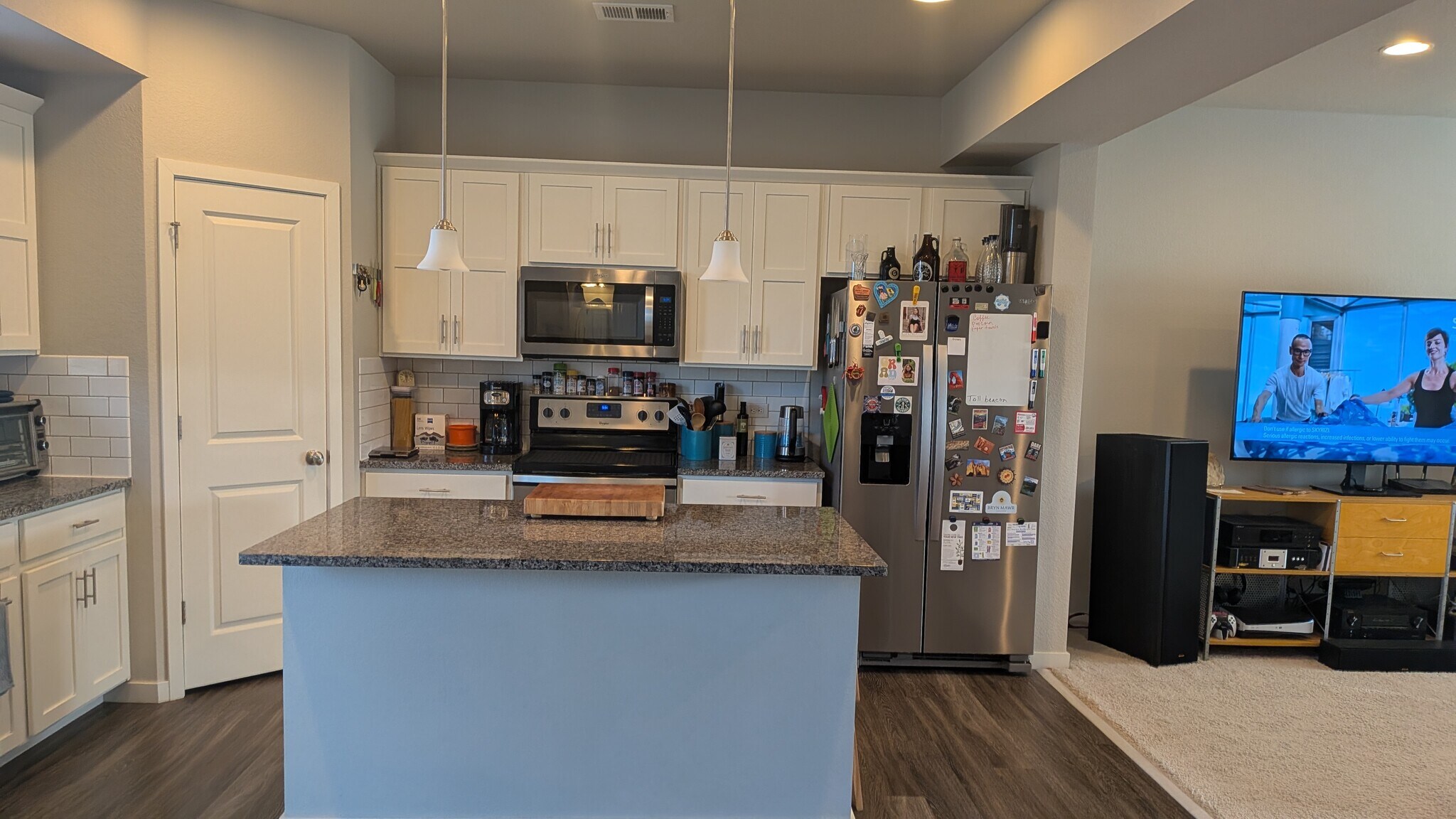 Building Photo - 433 Stout St