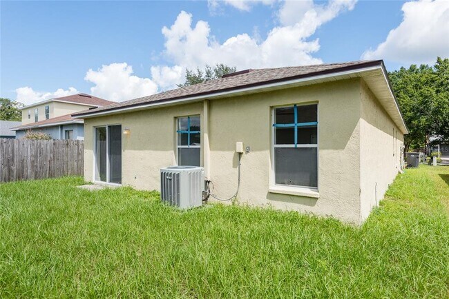Building Photo - 11813 Prickly Pear Way