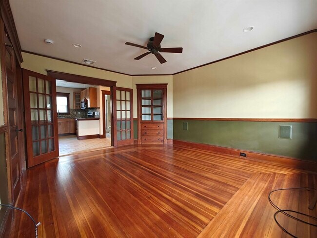 Building Photo - 152 Glendale Rd