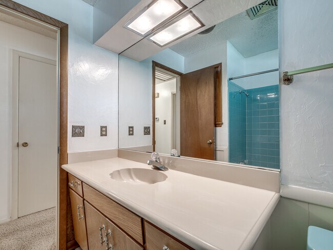 Building Photo - 6721 St Mary's Cir