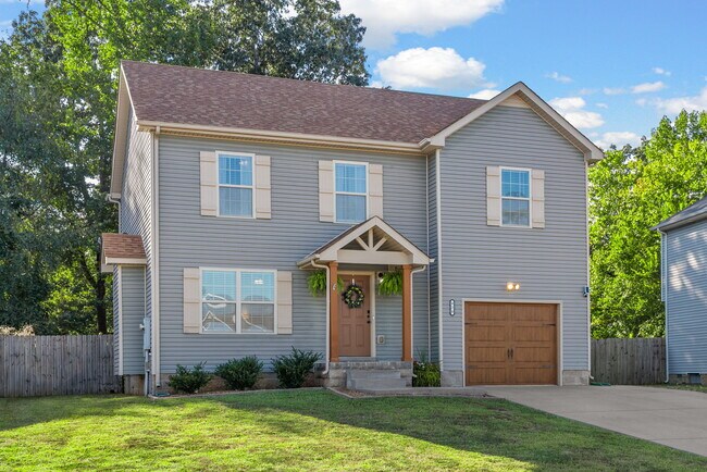 Building Photo - 420 N Magnolia Dr