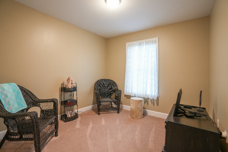 Building Photo - 117 S Beckman Dr