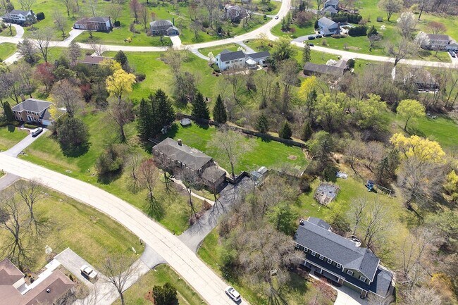 Building Photo - 877 Fair Way