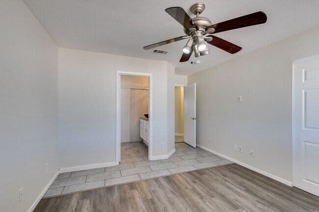Building Photo - Charming 3-Bedroom Home in N Las Vegas