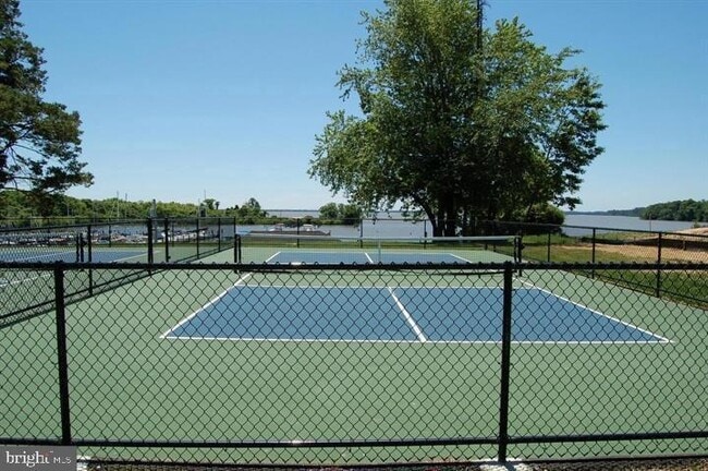 Building Photo - 247 Fountain St