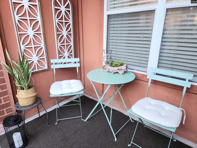 Building Photo - 900 Taylor St