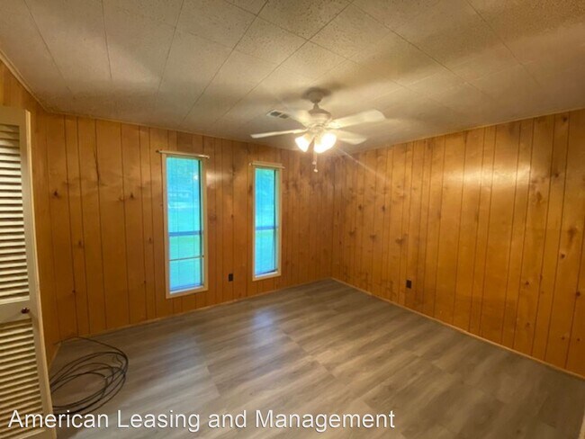 Building Photo - 3 br, 2 bath House - 358 Preston St