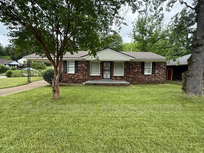 Building Photo - 3602 Donna Dr