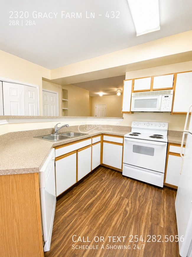 Building Photo - 2320 Gracy Farms Ln