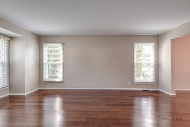 Building Photo - 285 Stanton Dr