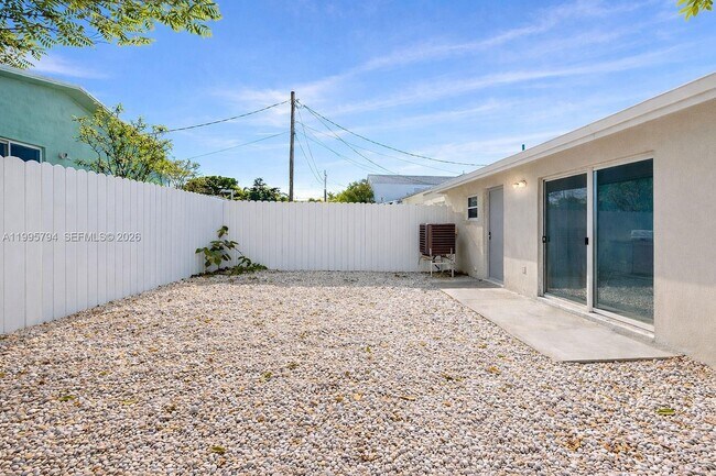 Building Photo - 2436 NW 11th St