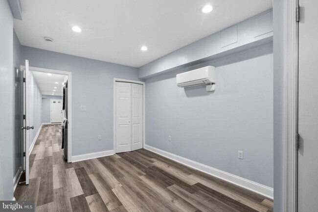 Building Photo - 1641 4th St NW