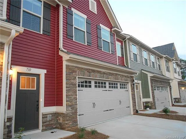 Building Photo - 710 Volta Dr NW