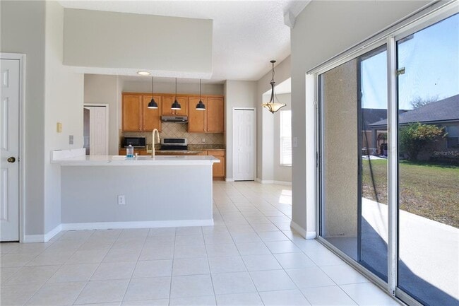 Building Photo - 10216 Oak Crest Rd