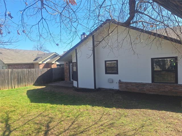 Building Photo - 219 Rodeo Dr