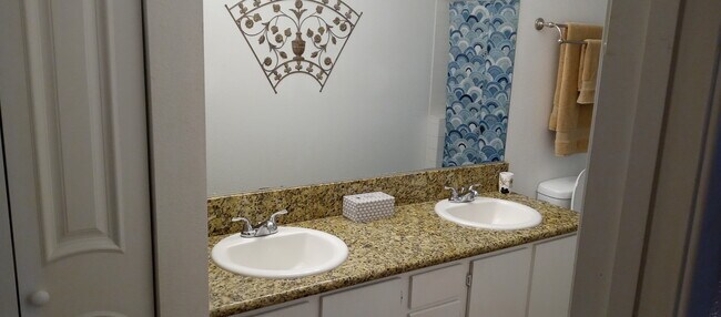 Building Photo - 5151 Pioneer Ave