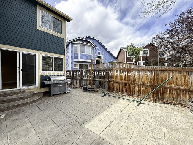 Building Photo - 575 Spruce Cir