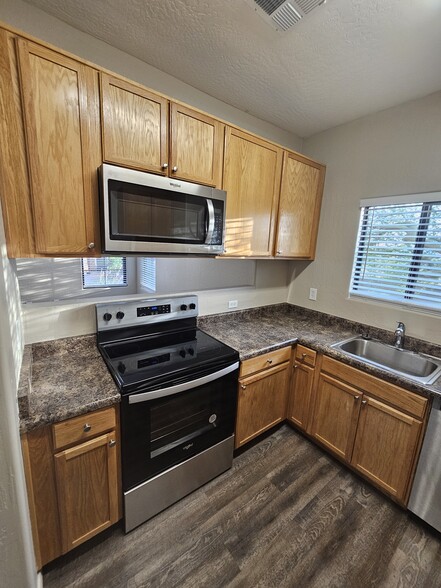 Building Photo - 4423 E McLellan Rd