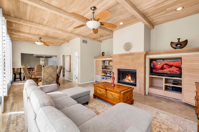 Building Photo - 45458 Rancho Palmeras Dr