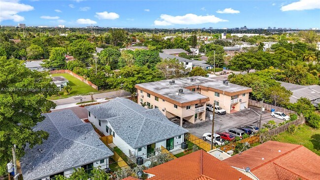 Building Photo - 410 NW 41st St