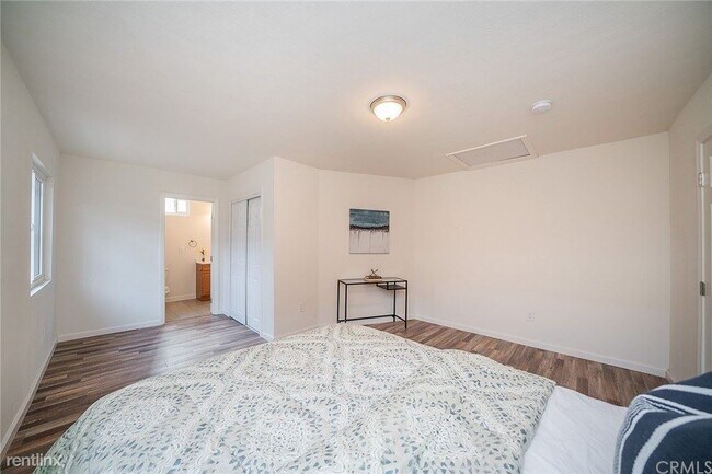 Building Photo - 7 br, 3 bath House - 803 East 89th Street ...