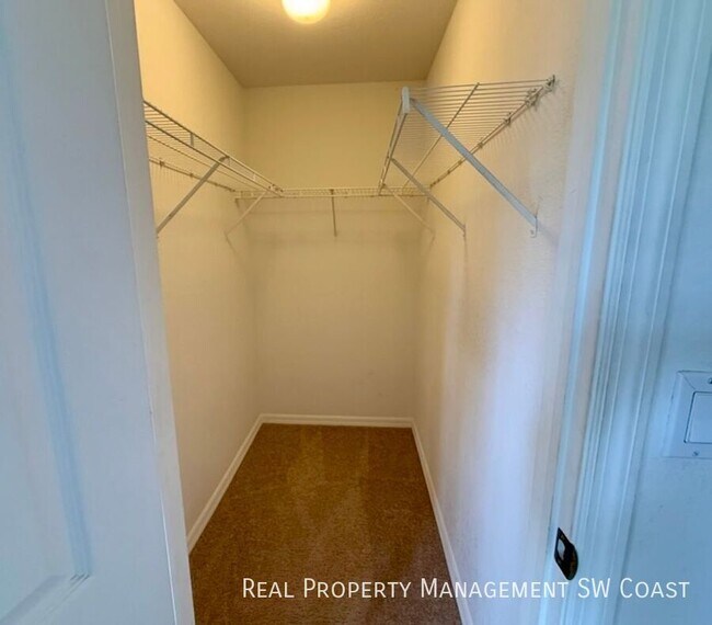 Building Photo - 5172 Leeds Rd