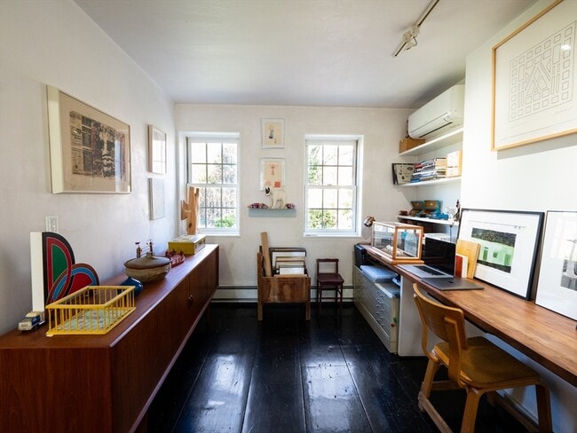 Building Photo - 214 Third St