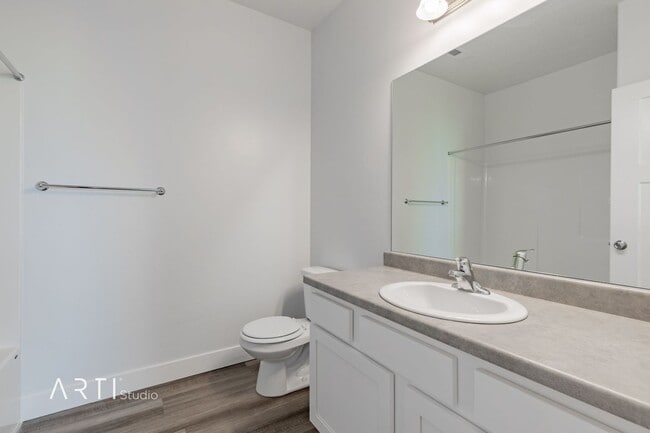 Building Photo - Top-Floor South-Facing Condo in Quail Hill...