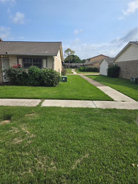 Building Photo - 6417 S Briar Bayou Dr