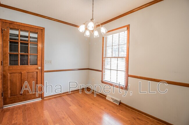 Building Photo - 102 Ticonderoga Dr