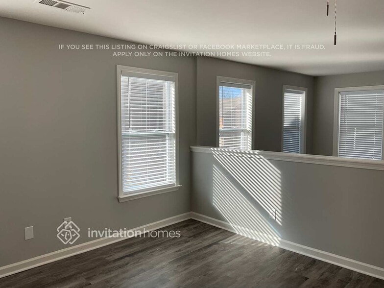 Building Photo - 4650 Sundance Cir