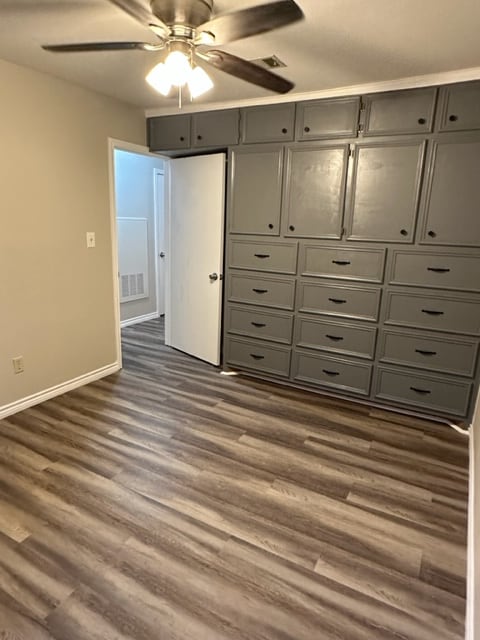 Building Photo - 1202 Thorpe Ln