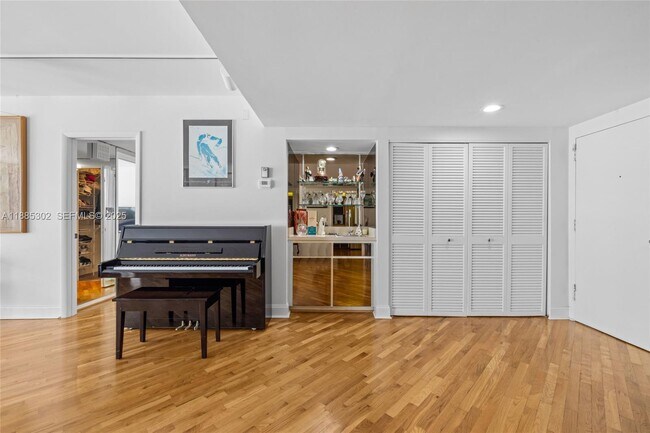 Building Photo - 2784 S Ocean Blvd