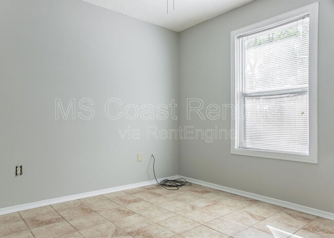 Building Photo - 10545 Bay Tree Dr