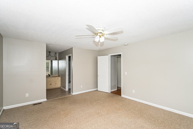Building Photo - 3278 Pilgrims Ct