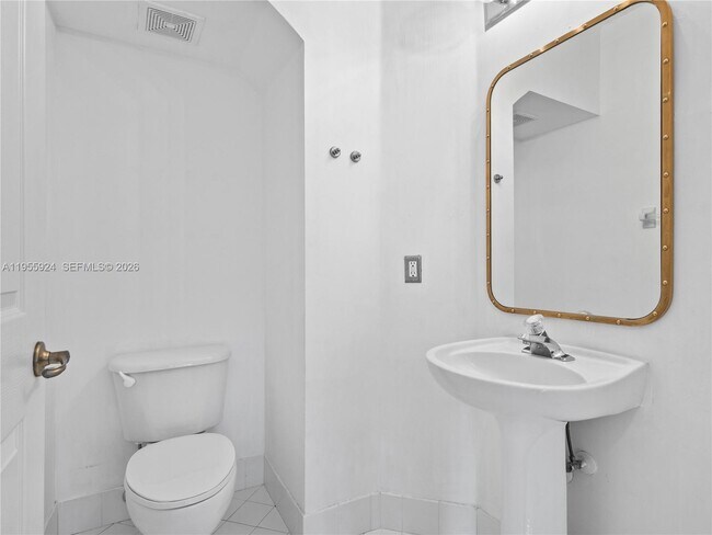 Building Photo - 11186 NW 73rd Terrace