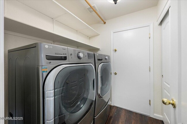 Building Photo - 17950 Drift Creek Ct