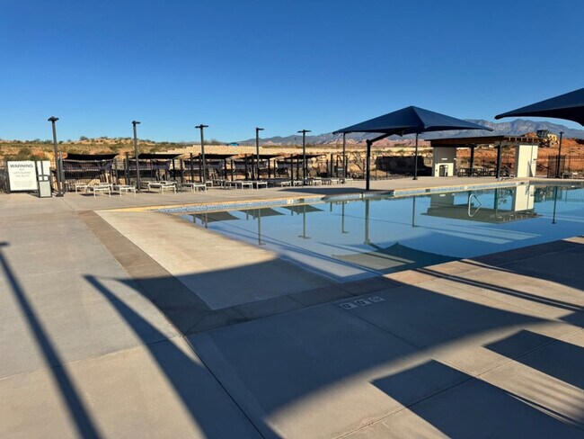 Building Photo - 1702 Ripple Rock Dr