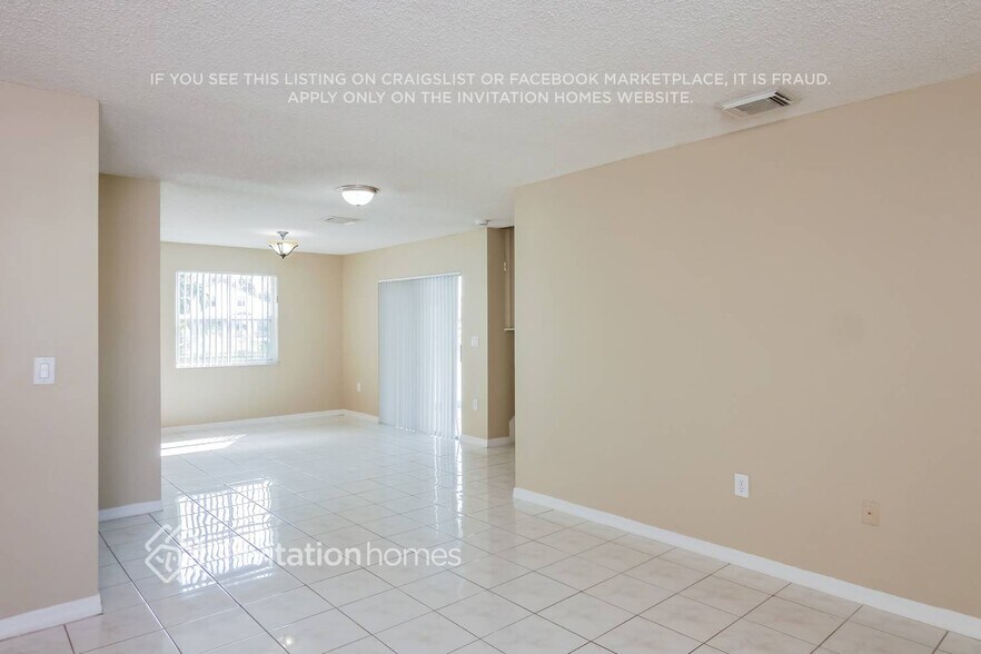 Building Photo - 4661 SW 151st Ave