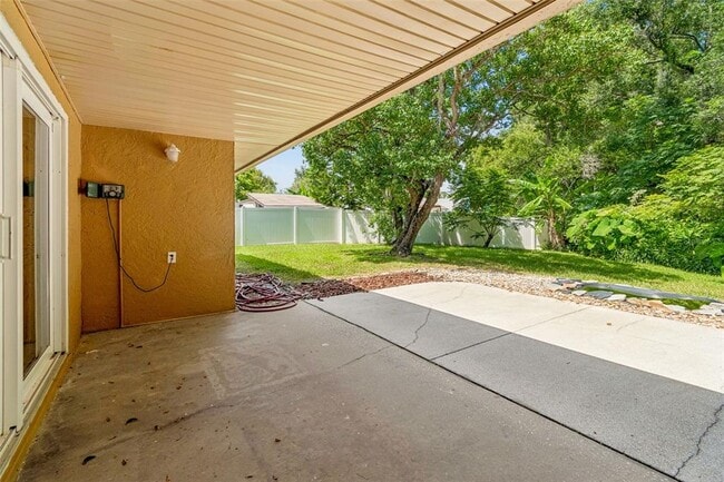 Building Photo - 15109 Springview St