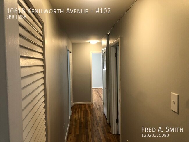 Building Photo - 10618 Kenilworth Ave