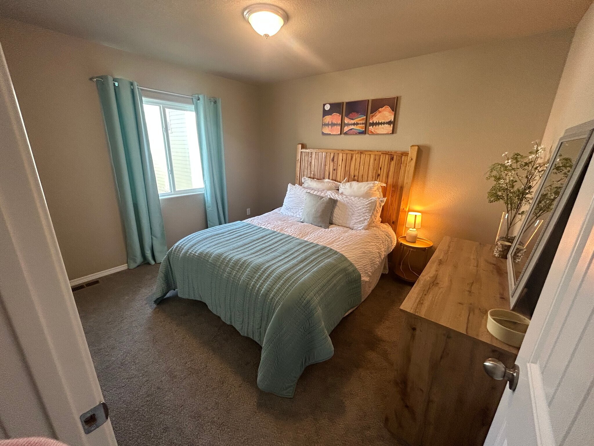 Building Photo - 3623 Vineyard Cir