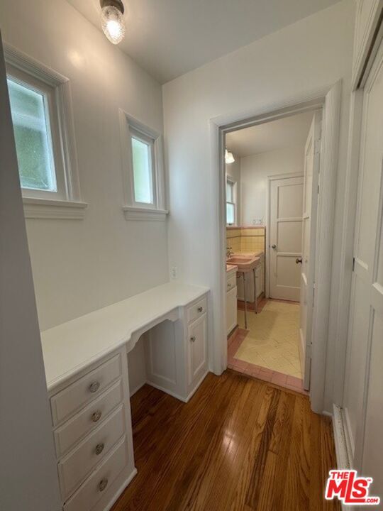 Building Photo - 2515 Canyon Dr