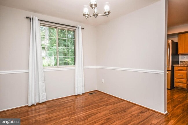 Building Photo - 10231 Millstream Dr