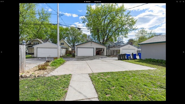 Building Photo - Beautiful 2-Bed 2-Bath Unit in St. Paul - Available Now!