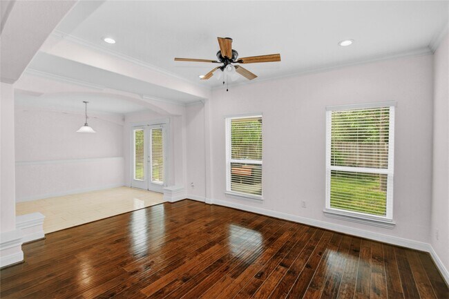 Building Photo - 1403 Lochstone Dr