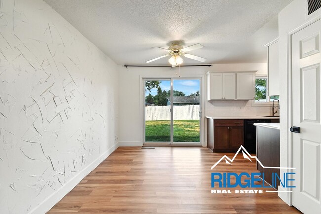 Building Photo - Fox Farm one level home ready for you to e...