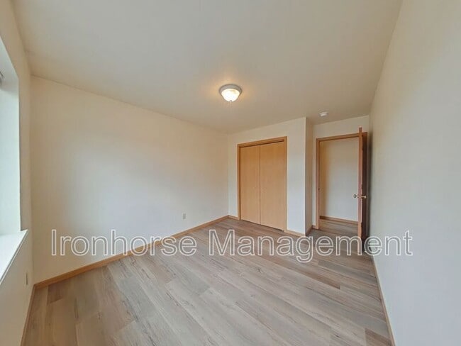 Building Photo - 2431 Wheeler Dr