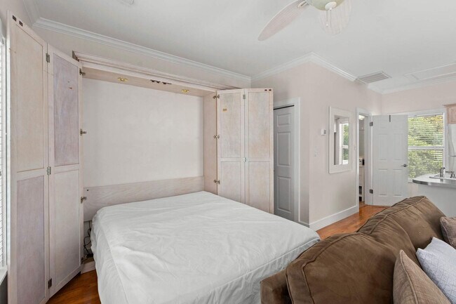 Building Photo - 66 Sunfish St